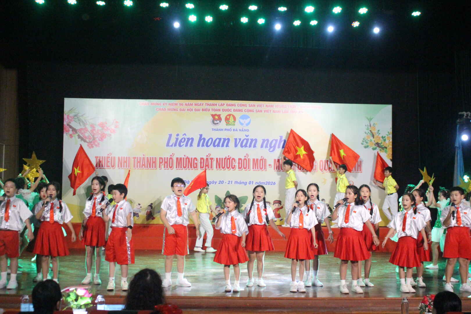 KHAI MẠC LIÊN HOAN VĂN NGHỆ XUÂN 2026 CHỦ ĐỀ ” THIẾU NHI THÀNH PHỐ MỪNG ĐẤT NƯỚC ĐỔI MỚI – MỪNG ĐẢNG QUANG VINH”